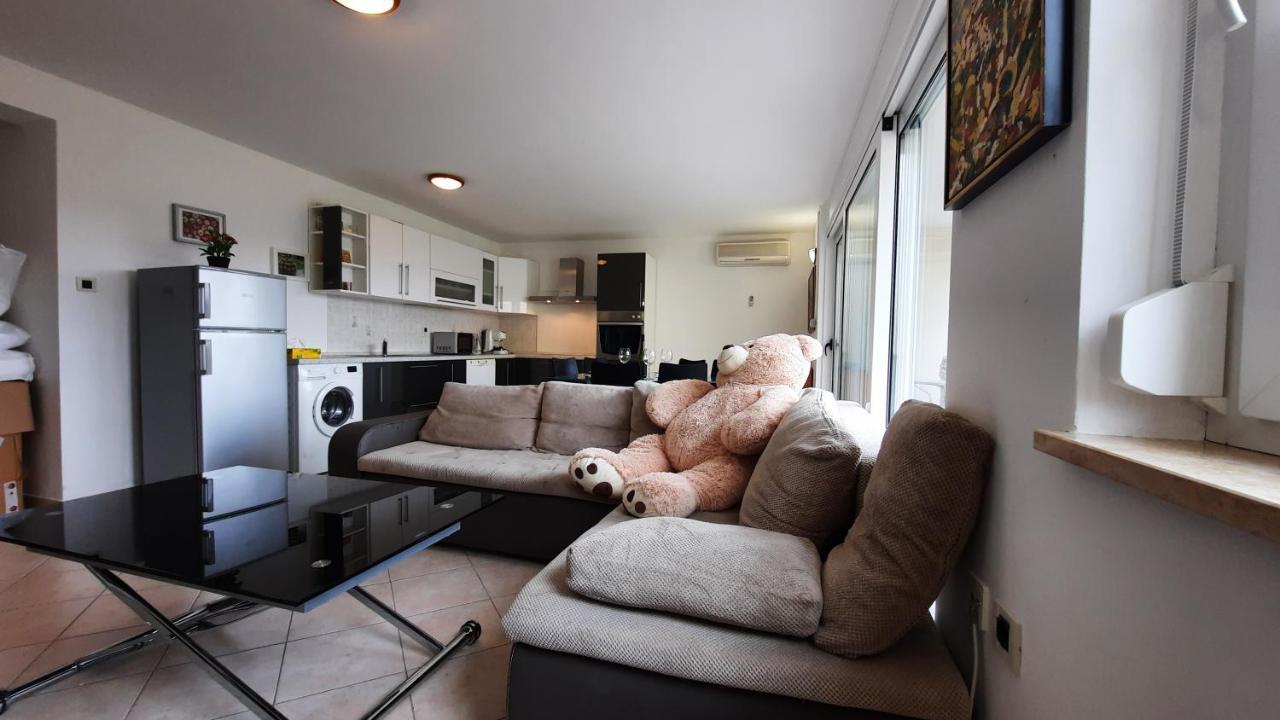 Loen Apartment *
